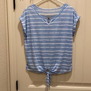 Cleo Petites Women’s Size M Bead Accent  Cuffed Short Sleeves Blue White Stripe